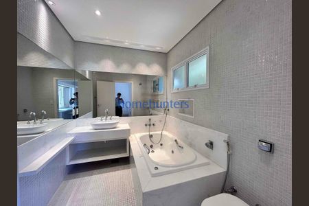 2_photo/94c8ce3449.9b858b56d7bd4684-ATLAS-03b4f26b-dd79-4da7-ab03-aed4a852eb96.jpg de casa à venda com 3 quartos, 316m² em Sítios de Recreio Gramado, Campinas