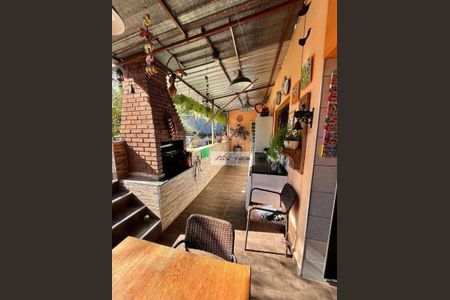 2_photo/94c8ce5709.f8def1953550981e-ATLAS-5c5f7748-55ce-42df-b4e2-6eeba258939c.jpg de casa à venda com 2 quartos, 142m² em Jardim Carlos Lourenço, Campinas