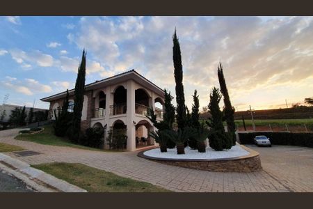 7_photo/94c8ce7b1f.6eaa33ef77f76814-ATLAS-e9980c02-11de-4a20-941f-6fe37a502355.jpg de casa à venda com 3 quartos, 300m² em Jardim America II, Valinhos