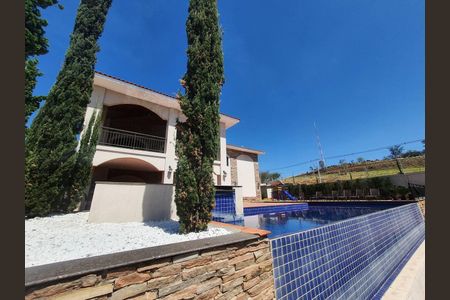 3_photo/94c8ce7b1f.6eaa33ef77f76814-ATLAS-ee27f8ad-e1e8-48ca-8aca-78524361004b.jpg de casa à venda com 3 quartos, 300m² em Jardim America II, Valinhos