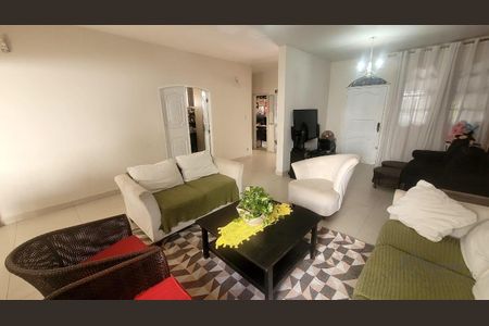 11_photo/94c8ce868f.9dc265fb8839c2a9-ATLAS-c1a668cd-08e8-47d5-9050-4ffb1344bfd6.jpg de casa para alugar com 3 quartos, 215m² em Vila Formosa, Campinas