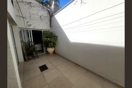 65_photo/94c8ce868f.9dc265fb8839c2a9-ATLAS-fe80ba5b-b821-491c-bfba-0d1618a414e8.jpg de casa para alugar com 3 quartos, 215m² em Vila Formosa, Campinas