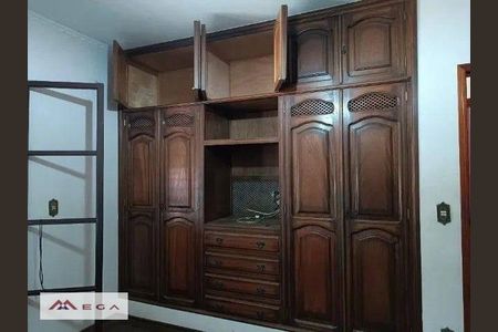 5_photo/94c8ce9473.e3cfebc9e947c571-ATLAS-399d094b-c4bb-4ffe-bca1-7e1849eb70c0.jpg de casa à venda com 3 quartos, 260m² em Jardim dos Oliveiras, Campinas