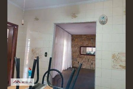 5_photo/94c8ce9473.e3cfebc9e947c571-ATLAS-8c6fa295-df97-43ca-9b47-55b57d24e18a.jpg de casa à venda com 3 quartos, 260m² em Jardim dos Oliveiras, Campinas