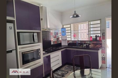 8_photo/94c8ce99a3.ceff8192393c33de-ATLAS-ae37c20e-30f6-4aeb-beac-5c5287f3b8d1.jpg de casa à venda com 3 quartos, 193m² em Jardim São Vicente, Campinas