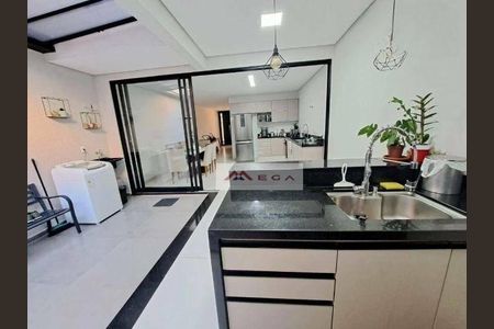 6_photo/94c8cea959.c257cf62856f05fc-ATLAS-839945fa-9986-402d-87ce-4ee8d2b7780c.jpg de casa à venda com 3 quartos, 132m² em Parque Jambeiro, Campinas