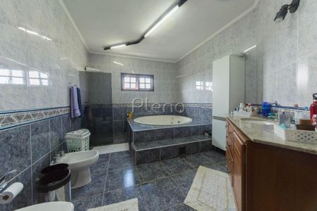 22_photo/94c8ceb42b.081c2bc358cf1cab-ATLAS-d17bd2bd-e47c-48da-bc96-e99ab3f7d7e2.jpg de casa à venda com 4 quartos, 511m² em Vila Campos Sales, Campinas