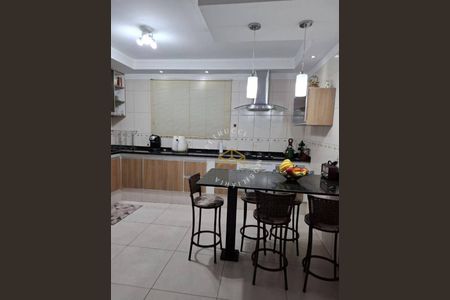 9_photo/94c8cec1a1.060b61239a9d1259-ATLAS-29fc6a5d-4fe4-43ac-86fd-a7e2ddc9bd4e.jpg de casa à venda com 3 quartos, 188m² em Jardim dos Oliveiras, Campinas