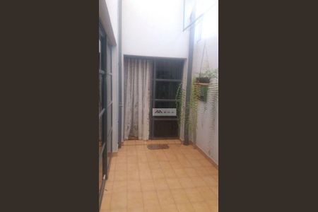 2_photo/94c8ceca6b.f0ecc906b832f777-ATLAS-23453f9a-a731-4031-8716-9e567ece10db.jpg de casa à venda com 3 quartos, 228m² em Jardim Nova Europa, Campinas