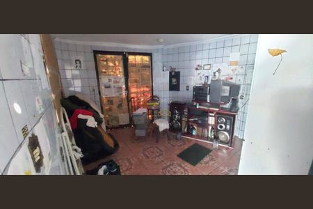 12_photo/94c8cecaab.2899b17cdfb92887-ATLAS-82615a44-accb-4a37-ae41-0027e5af97e7.jpg de casa à venda com 4 quartos, 74m² em Vila Campos Sales, Campinas