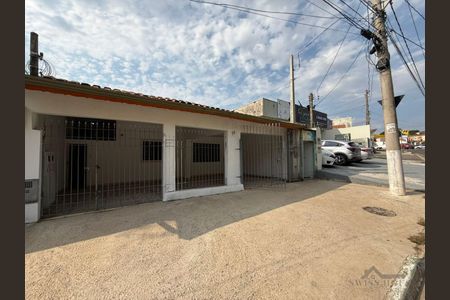 1_photo/94c8ced5a1.ec45c5915be217bb-ATLAS-0800fb2c-a345-4b30-aec9-633b13bf574c.jpg de casa para alugar com 3 quartos, 162m² em Jardim Leonor, Campinas
