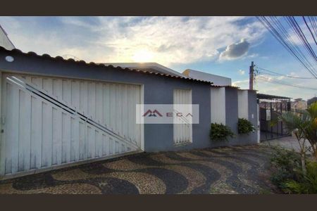 3_photo/94c8cee80b.0f81dd1a9a4f6ffb-ATLAS-7b6a48d2-636f-4917-849c-ef982992f027.jpg de casa à venda com 4 quartos, 240m² em Vila Joaquim Inacio, Campinas