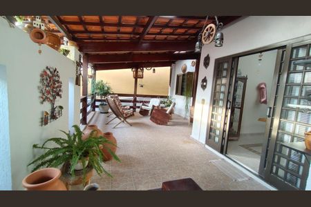 16_photo/94c8cee835.fc3124ead6c5d417-ATLAS-63b0336e-edba-46c3-96e5-02072553b48e.jpg de casa à venda com 4 quartos, 240m² em Vila Joaquim Inacio, Campinas