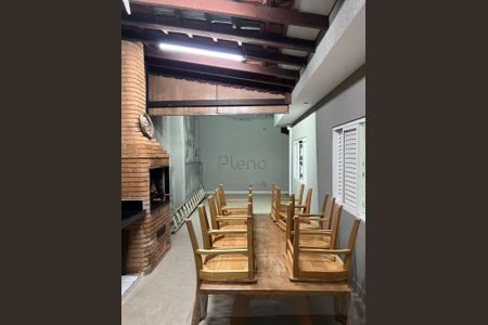 17_photo/94c8ceef7b.e98a0441d5514113-ATLAS-57516c51-eb76-4459-ae56-b0cc9f4e639d.jpg de casa à venda com 3 quartos, 250m² em Jardim Carlos Lourenço, Campinas