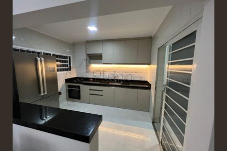3_photo/94c8ceef7b.e98a0441d5514113-ATLAS-ee684228-683a-462d-a739-e35bc5763f30.jpg de casa à venda com 3 quartos, 250m² em Jardim Carlos Lourenço, Campinas