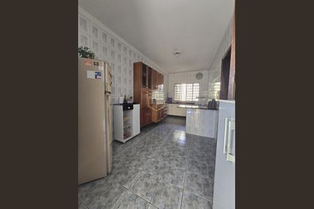 11_photo/94c8ceefaf.f38e38137a2159e3-ATLAS-6e4accf2-a90e-49aa-a4b7-62c7833e7f6f.jpg de casa à venda com 2 quartos, 135m² em Jardim Carlos Lourenço, Campinas