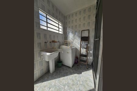 4_photo/94c8ceefaf.f38e38137a2159e3-ATLAS-b74570f5-dc9c-4811-91b2-1cbfdb46cf9e.jpg de casa à venda com 2 quartos, 135m² em Jardim Carlos Lourenço, Campinas