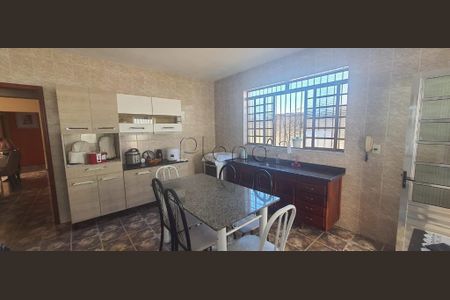 8_photo/94c8cef68d.49d655132eb04021-ATLAS-71205fd8-e465-4842-9b69-35c597cedafc.jpg de casa à venda com 3 quartos, 199m² em Jardim New York, Campinas