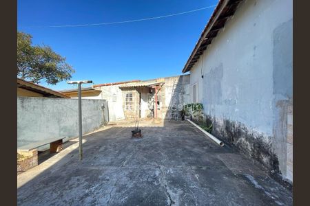 18_photo/94c8cef9bb.081c2bc358cf1cab-ATLAS-d920d5a6-e478-4278-9da6-9a9c2e490316.jpg de casa à venda com 3 quartos, 232m² em Jardim Carlos Lourenço, Campinas