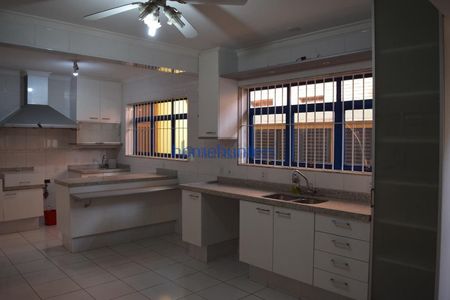 9_photo/94c8cf0a65.fe96b63aec789ef1-ATLAS-646fa639-69ee-44e6-8e4e-aa69165437a5.jpg de casa à venda com 5 quartos, 500m² em Jardim das Palmeiras, Campinas