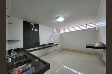 6_photo/94c8cf12f3.ec45c5915be217bb-ATLAS-38fa1fbb-9728-4933-8b57-04b05736663d.jpg de casa para alugar com 9 quartos, 746m² em Jardim das Paineiras, Campinas