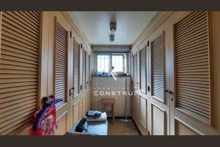 4_photo/94c8cf1337.df2406aa61ba3211-ATLAS-4734e2a2-595c-4fb8-baab-a11a64caf18e.jpg de casa à venda com 4 quartos, 626m² em Jardim das Paineiras, Campinas