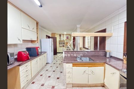 1_photo/94c8cf13ad.3714cccd63f8fe2d-ATLAS-605070f6-c16f-4e9a-bbe6-fae293b335e1.jpg de casa à venda com 5 quartos, 338m² em Jardim das Paineiras, Campinas