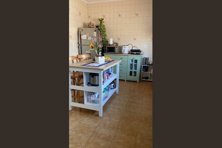 4_photo/94c8cf2201.31f8faead97f4406-ATLAS-e0befe4a-2e6e-4b2d-a293-ac793cf57611.jpg de casa à venda com 3 quartos, 199m² em Jardim Baroneza, Campinas