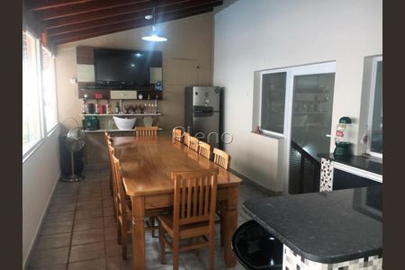 8_photo/94c8cf22cb.e5c1dbf3952ec410-ATLAS-2839d075-e939-4007-98ca-9956ccd9e586.jpg de casa à venda com 3 quartos, 340m² em Jardim Paraíso, Campinas