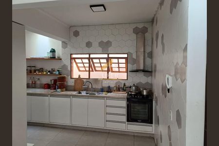 10_photo/94c8cf25af.db20ad0f7650a763-ATLAS-733163d8-8e0a-49e3-9fcf-bdeceb50bc01.jpg de casa à venda com 4 quartos, 240m² em Jardim Proença, Campinas