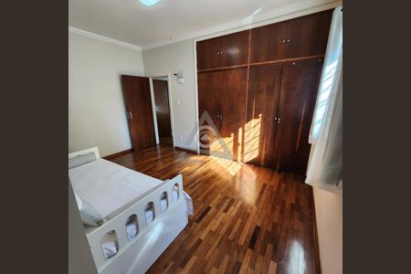31_photo/94c8cf3d05.6f3426350093cd90-ATLAS-6e5f8fe1-efc0-42f6-a974-c8c57fc5f49c.jpg de casa para alugar com 3 quartos, 230m² em Jardim Guarani, Campinas