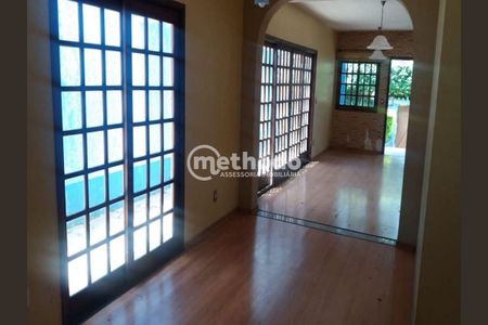 4_photo/94c8cf4237.7afcace885c8310e-ATLAS-2ee4aa5d-68e3-4bc9-b96a-31098492c71f.jpg de casa à venda com 3 quartos, 216m² em Jardim Bom Retiro, Campinas