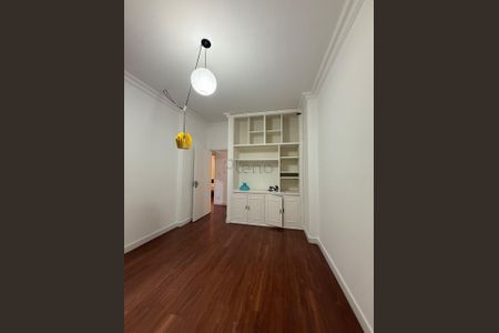 29_photo/94c8cf4b9d.f5994e8b2021a887-ATLAS-701dc183-0941-44c5-bc8e-ff2912f015e1.jpg de apartamento à venda com 4 quartos, 169m² em Cambuí, Campinas