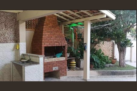 10_photo/94c8cf4c8d.04a823dc9d4d949a-ATLAS-5f68271a-e01b-4fdc-acac-6319f0742530.jpg de casa à venda com 2 quartos, 207m² em Centro, Campinas