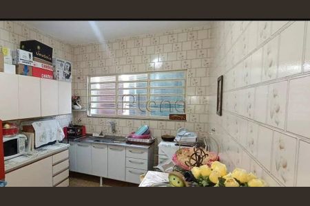 11_photo/94c8cf4c8d.04a823dc9d4d949a-ATLAS-6850f3ae-94d5-4040-adac-96409f26c246.jpg de casa à venda com 2 quartos, 207m² em Centro, Campinas