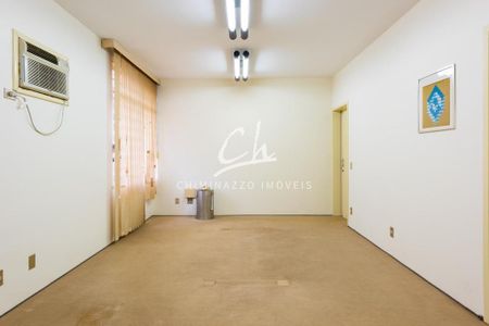 2_photo/94c8cf4d7b.2c445d7a253e7411-ATLAS-d722e0ae-d64b-4a0d-b434-a0b5b6805c63.jpg de casa à venda com 6 quartos, 189m² em Centro, Campinas