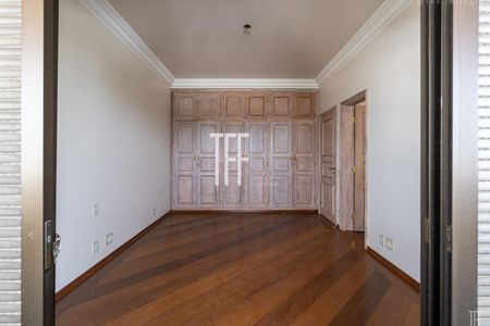 4_photo/94c8cf4ee3.454cec27f2072624-ATLAS-0b14ba7b-16fc-4e35-8abb-4494d35f6e89.jpg de apartamento para alugar com 4 quartos, 486m² em Cambuí, Campinas