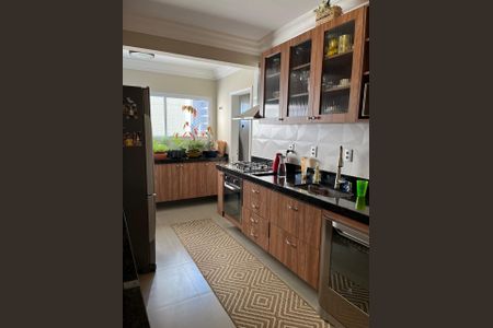 12_photo/94c8cf4ef5.29152d4f95012d72-ATLAS-b1619a3e-aa9a-4ceb-9aeb-07dd6f586fee.jpg de apartamento para alugar com 4 quartos, 178m² em Centro, Campinas