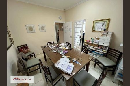 2_photo/94c8cf4fbb.838cacfbf0b7b2bc-ATLAS-13302e71-4e75-49a0-95b3-540d7e037a78.jpg de casa à venda com 6 quartos, 300m² em Cambuí, Campinas