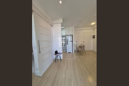 11_photo/94c8cf50d7.4a782679eeb82acf-ATLAS-64be2edd-10c4-4b4b-aac5-1f03847e19ba.jpg de apartamento para alugar com 1 quarto, 41m² em Cambuí, Campinas