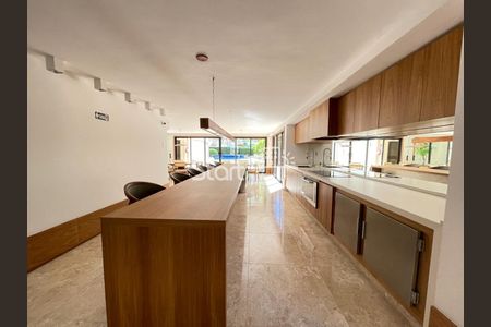 8_photo/94c8cf5239.d03d474f80b3d84e-ATLAS-36f86bdc-26e3-4324-a202-483622fd108e.jpg de apartamento para alugar com 4 quartos, 382m² em Cambuí, Campinas