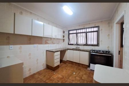 6_photo/94c8cf52c9.df2406aa61ba3211-ATLAS-0ee47ef2-450f-40eb-a013-1e712212c9d0.jpg de apartamento para alugar com 4 quartos, 250m² em Cambuí, Campinas