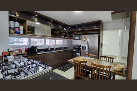 3_photo/94c8cf5751.448e6de24b2f7a2e-ATLAS-10c97f56-542f-436d-832d-251a0be93152.jpg de apartamento para alugar com 4 quartos, 217m² em Cambuí, Campinas