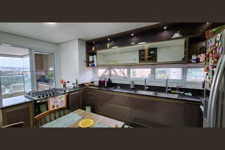 5_photo/94c8cf5751.caf6c04f909f2ef2-ATLAS-2bfb356a-2ba2-4789-9f9f-69d8599d7838.jpg de apartamento para alugar com 4 quartos, 213m² em Cambuí, Campinas