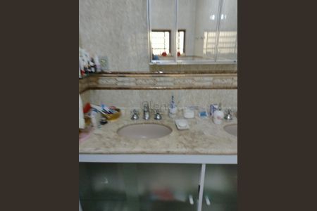 5_photo/94c8cf58d3.eb4747a7722cd593-ATLAS-367ba5cd-c74e-4c51-84a4-ac76559e42d0.jpg de casa à venda com 4 quartos, 358m² em Vila Guararapes, Campinas