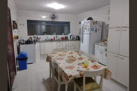 8_photo/94c8cf58d3.eb4747a7722cd593-ATLAS-82aa5371-cfea-439a-8d30-729260a4633c.jpg de casa à venda com 4 quartos, 358m² em Vila Guararapes, Campinas