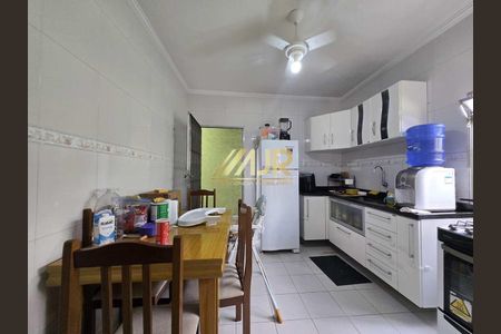 2_photo/94c8cf6269.b87823b0266b0c69-ATLAS-2eeaf758-1d65-4862-8a15-4db5e05e96d3.jpg de casa à venda com 2 quartos, 100m² em Jardim Flamboyant, Campinas