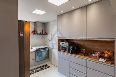 7_photo/94c8cf65e5.bcf0086a97f8499a-ATLAS-e388be8a-a7d1-4b4e-b7bd-96dc40b225e3.jpg de apartamento à venda com 3 quartos, 218m² em Jardim das Paineiras, Campinas