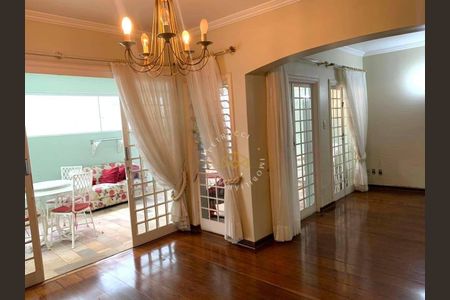 2_photo/94c8cf69f5.995bee25e182d6fc-ATLAS-11767a07-3144-44a3-8edf-ef2d09ac1a83.jpg de casa à venda com 3 quartos, 235m² em Chácara da Barra, Campinas