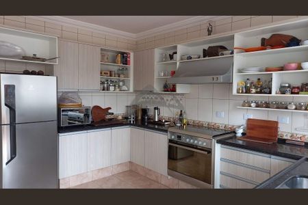 8_photo/94c8cf6c93.aa320bc0d5d15275-ATLAS-1d8d840b-3907-4898-8138-e80ca3211a99.jpg de casa à venda com 3 quartos, 319m² em Jardim das Paineiras, Campinas